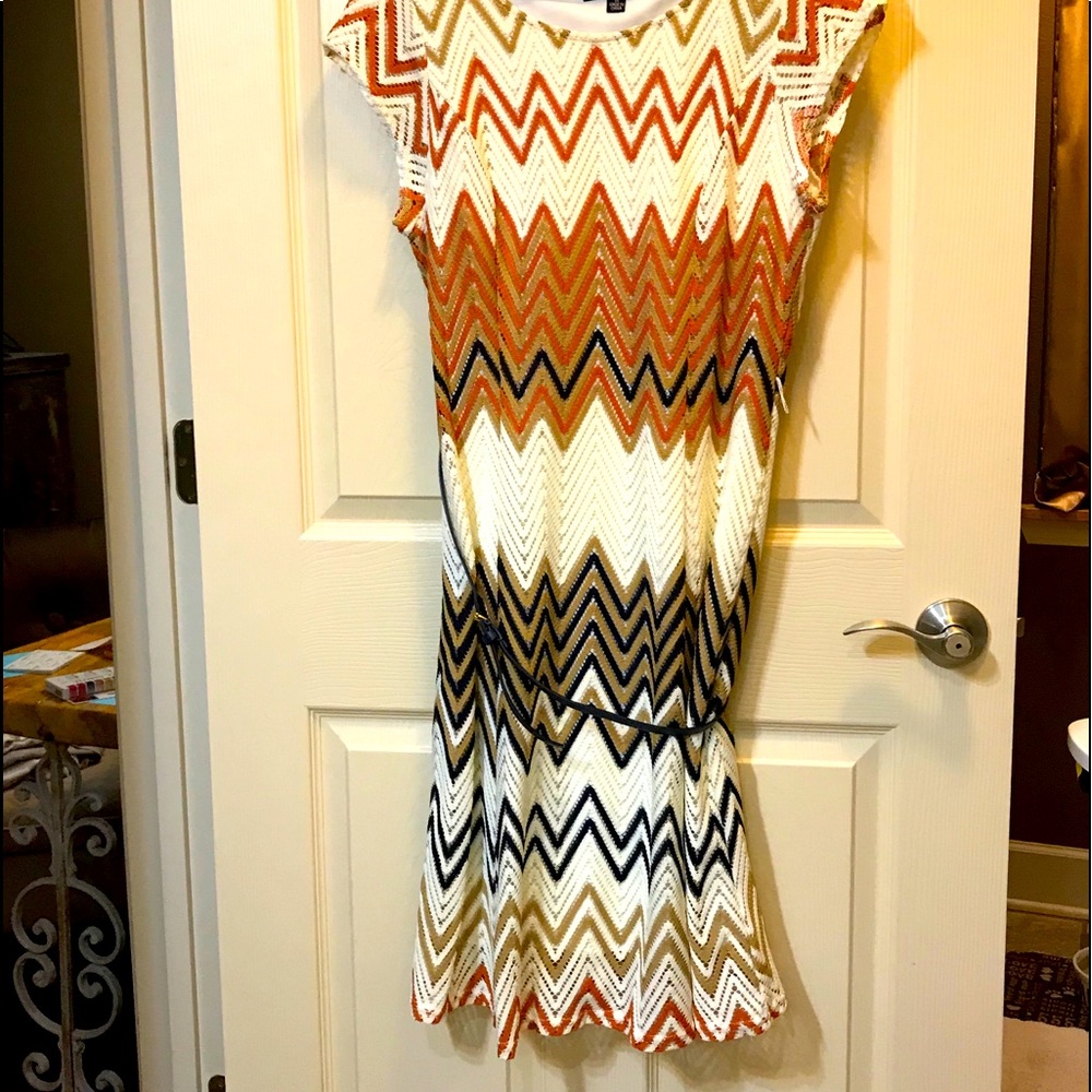 Chevron dress with cap sleeves-so classy 🥰🤩